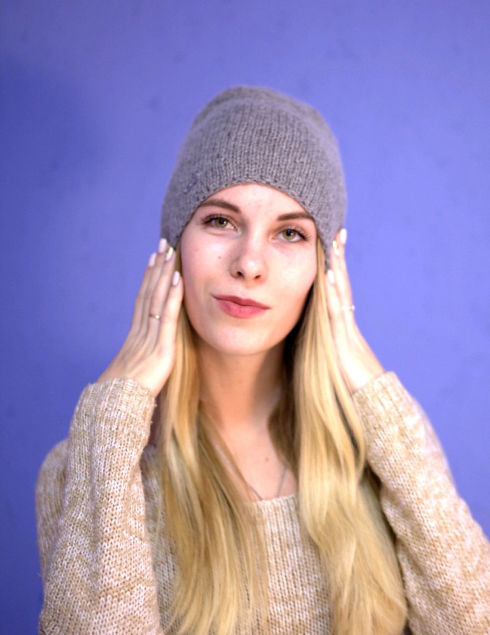 Вязаные шапки из альпаки