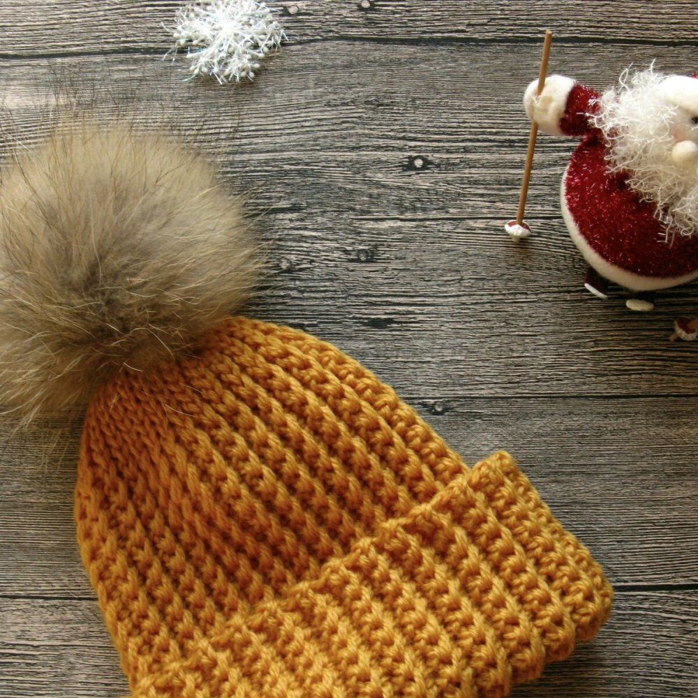 Пуховая зимняя шапочка