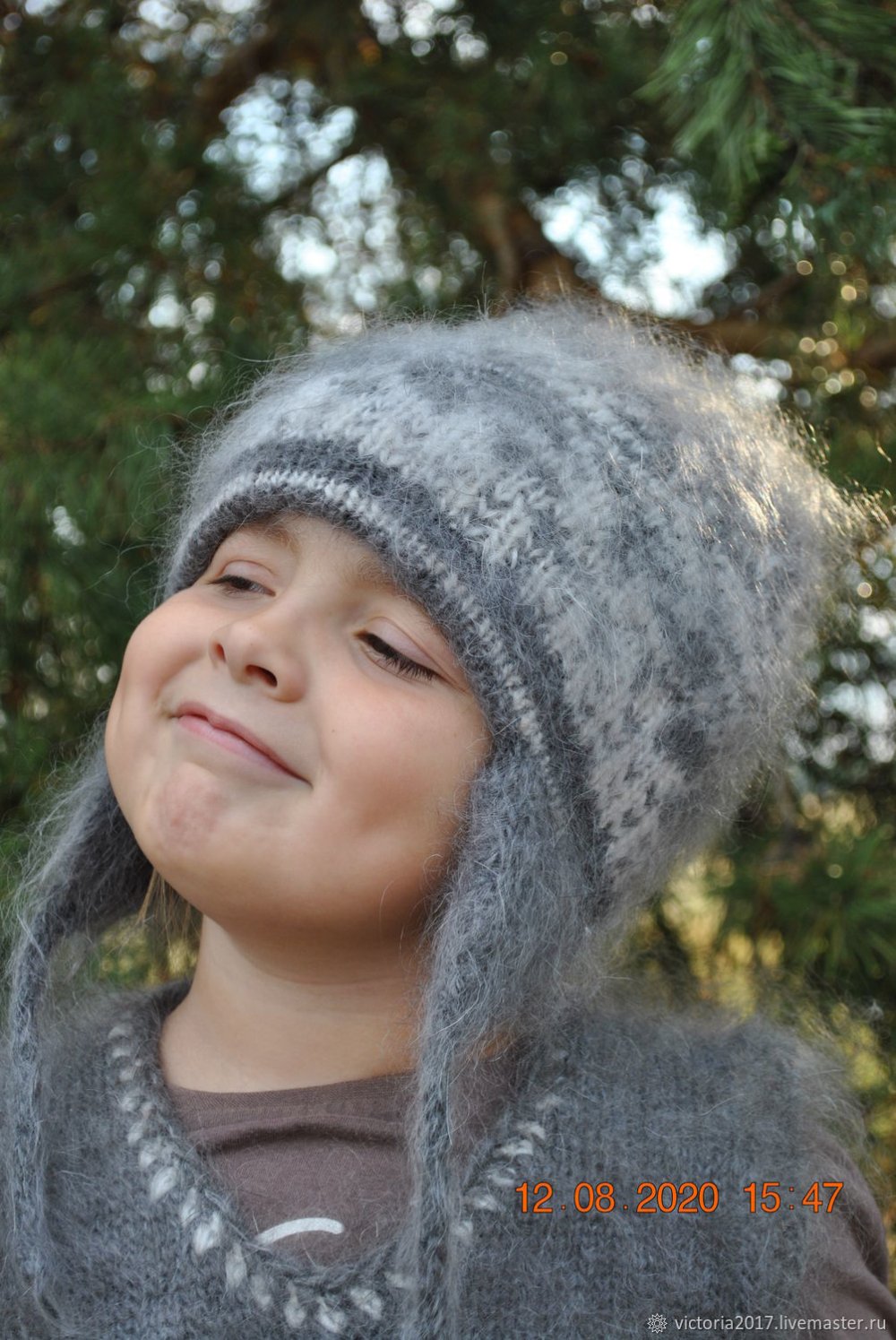 Пушистая шапка из ангоры