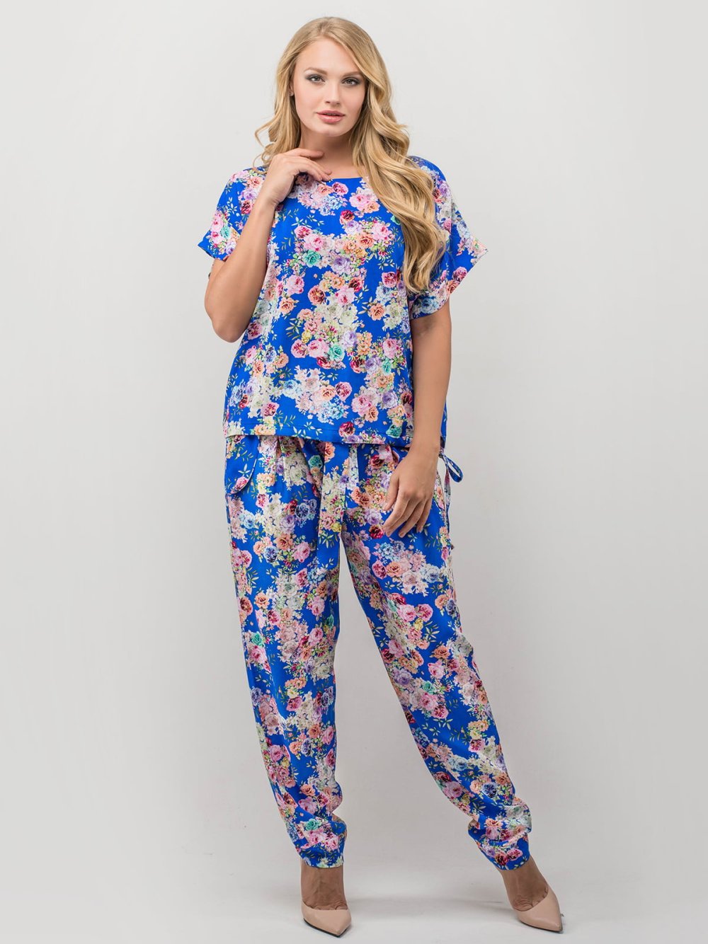 Брючный костюм из штапеля