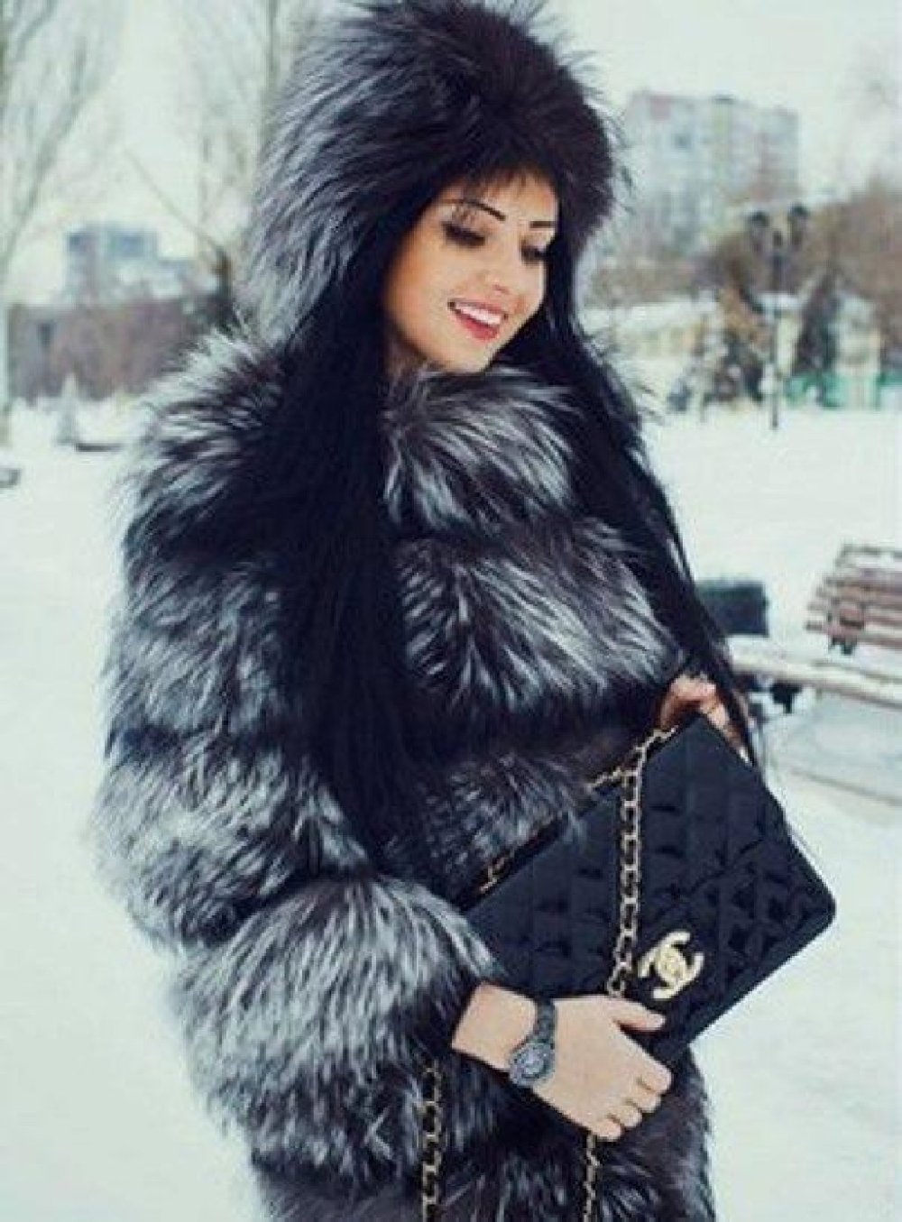 Меховой жилет с рукавами