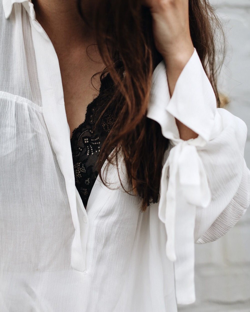 Прозрачная блузка с шортами