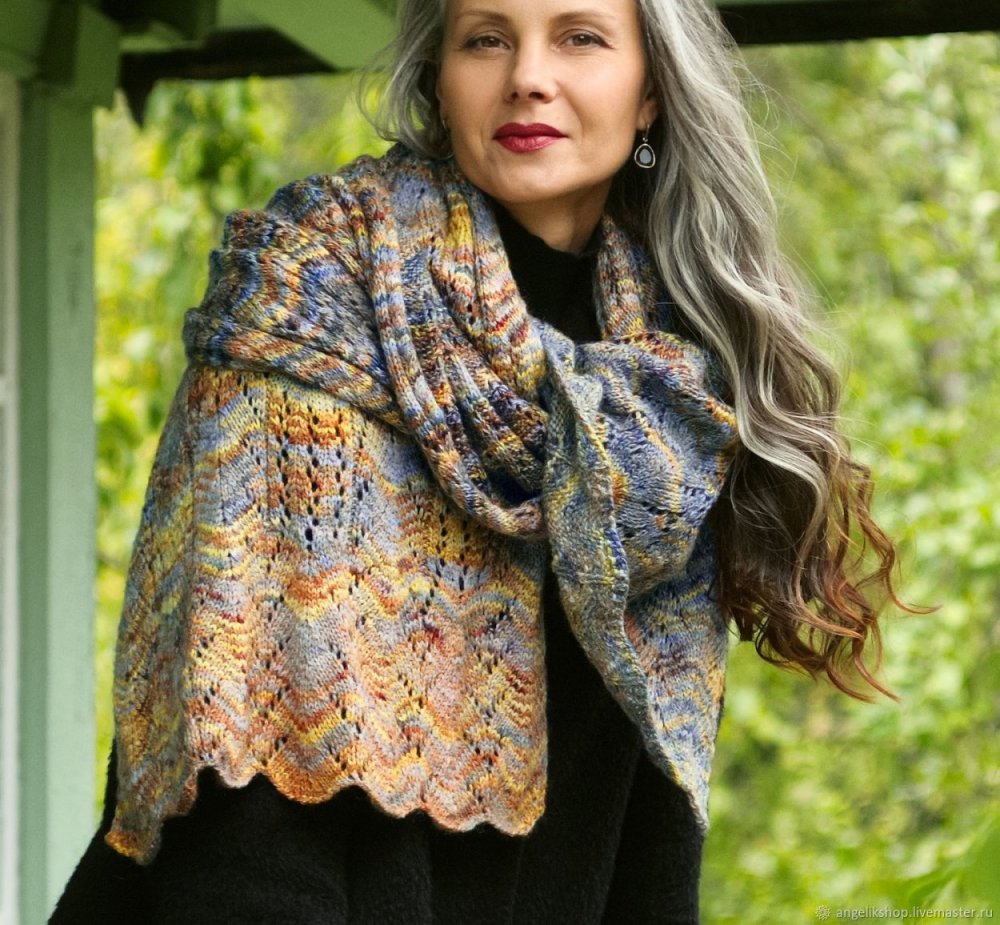 Палантин василькового цвета