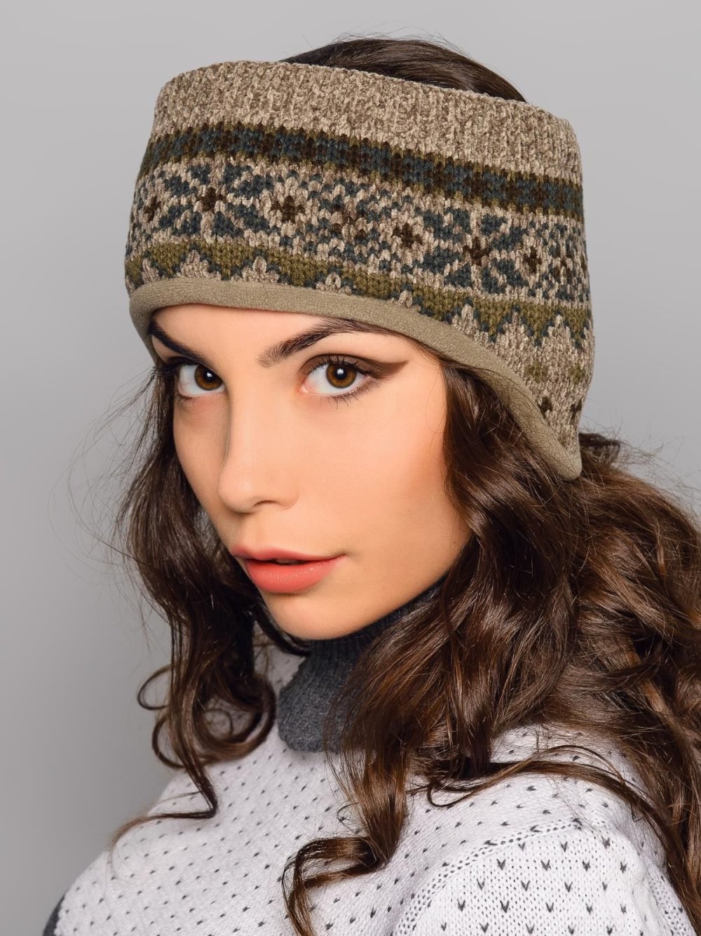 Скандинавские вязаные шапки