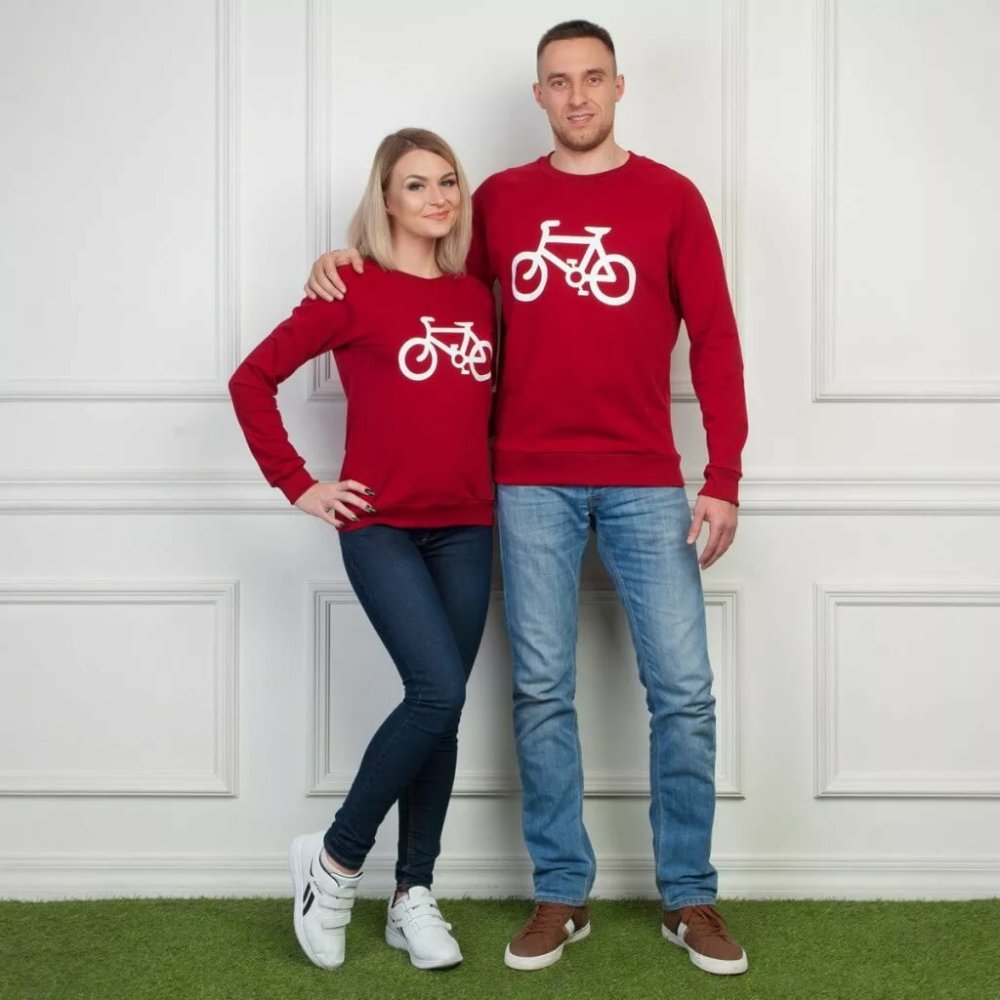 Парные спортивные костюмы