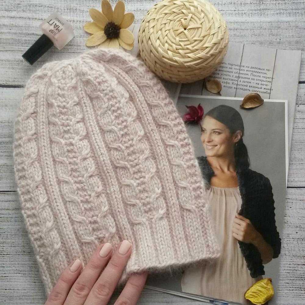 Шапка Care by Kim Hargreaves