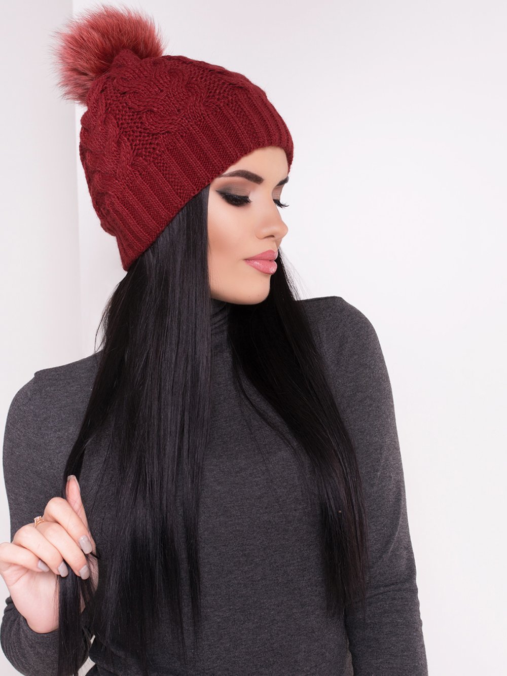 Шапка Karl Lagerfeld Faux fur Pom Pom Beanie