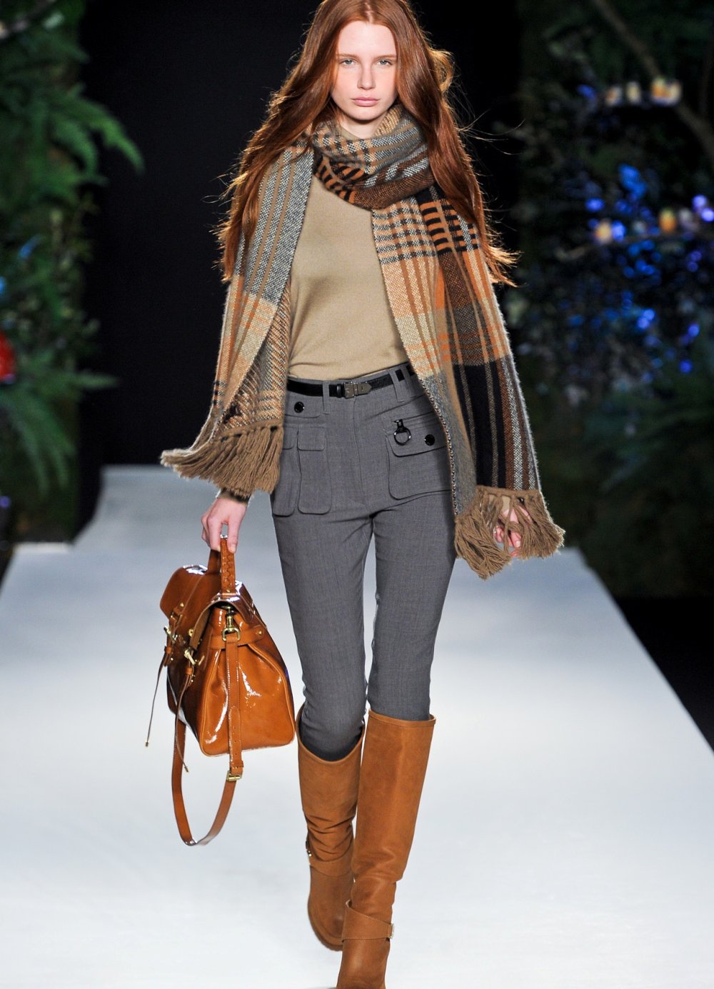 Коричневые брюки стритстайл