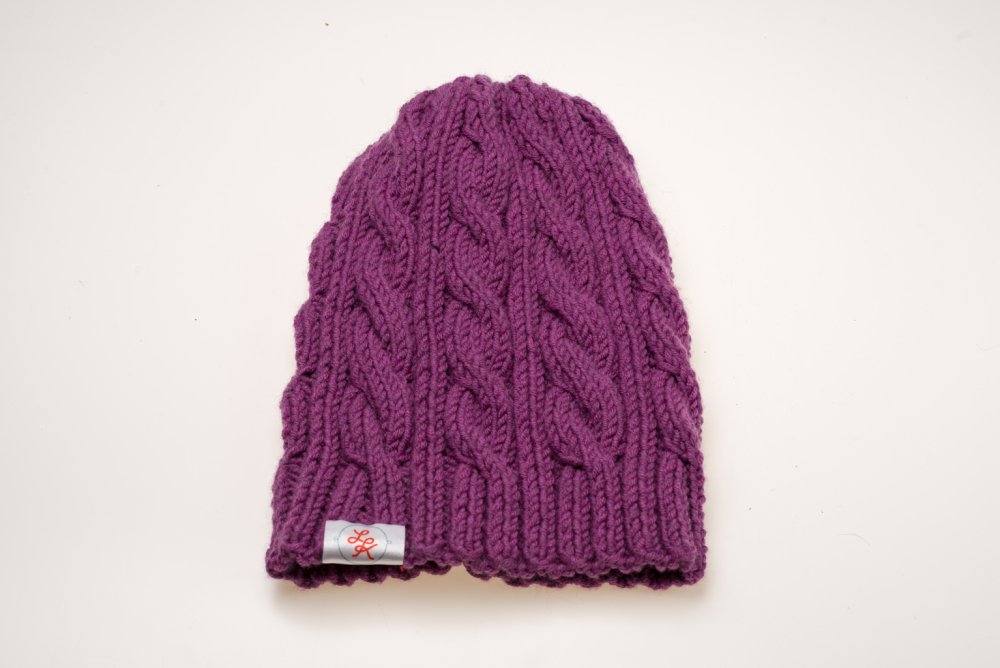 Шапка со жгутами спицами
