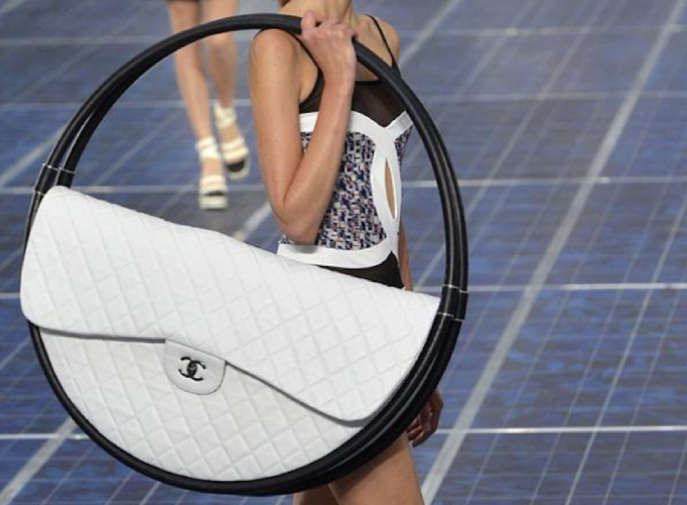 Шутки про женскую сумку