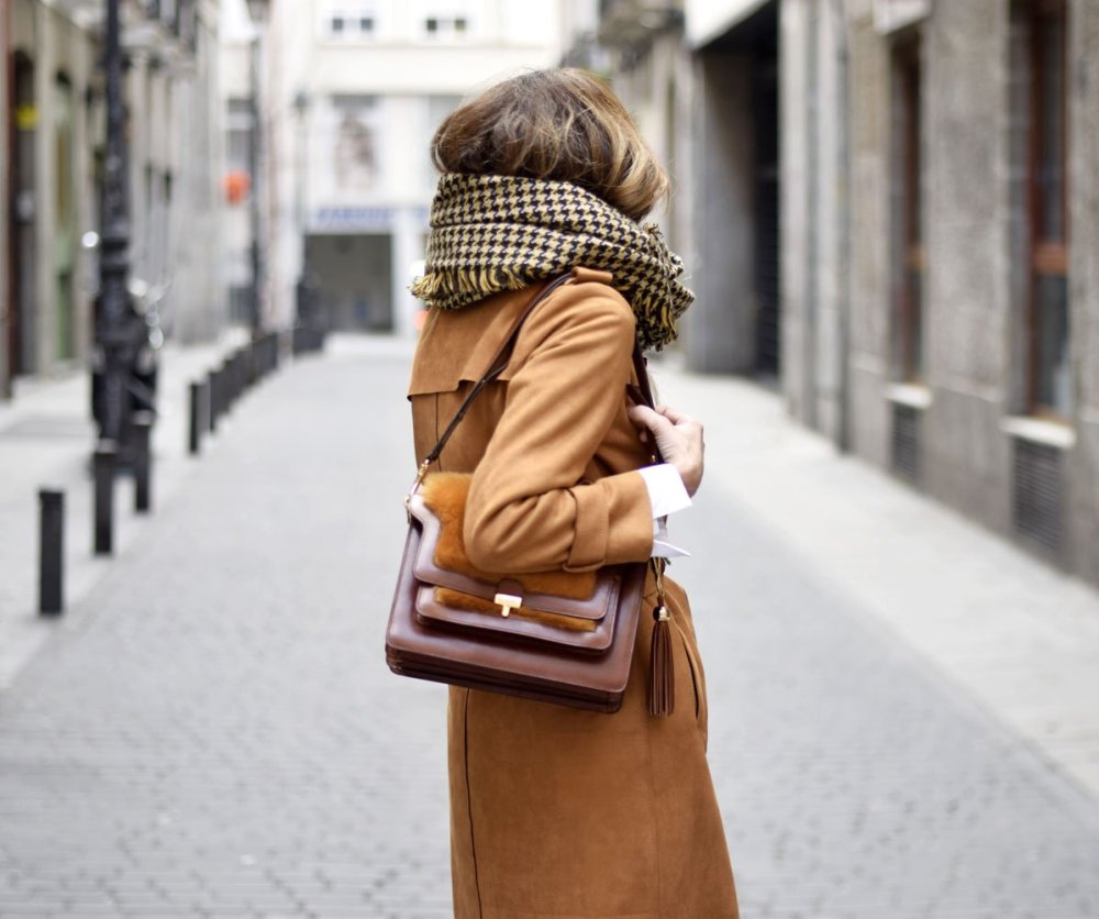 Сумка к пальто кэмел