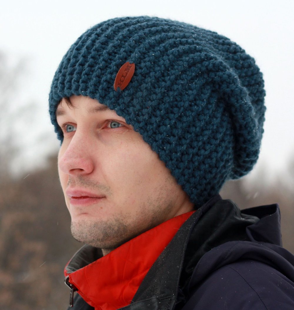 Мужчина в шапке