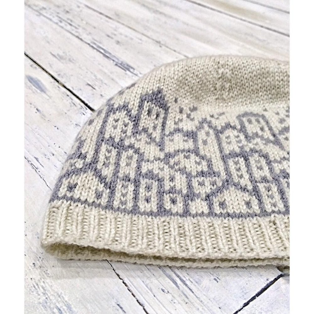 Шапка жаккард спицами