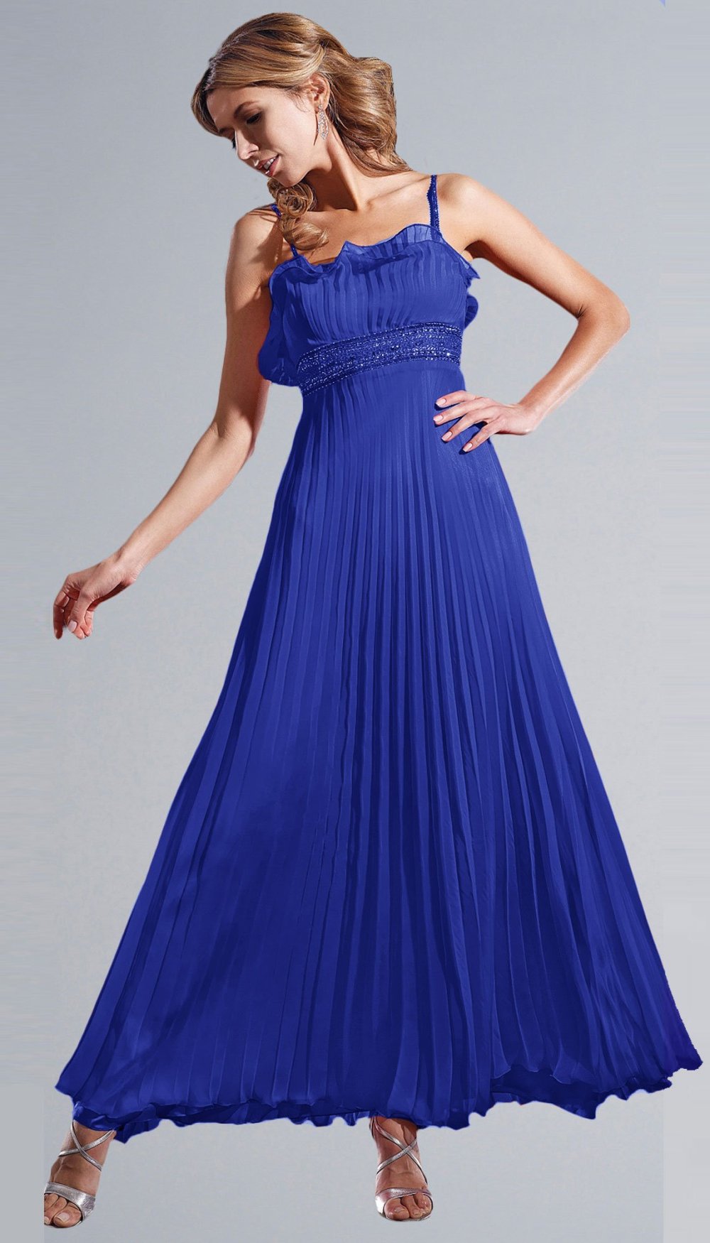 Платье из гофрированной ткани