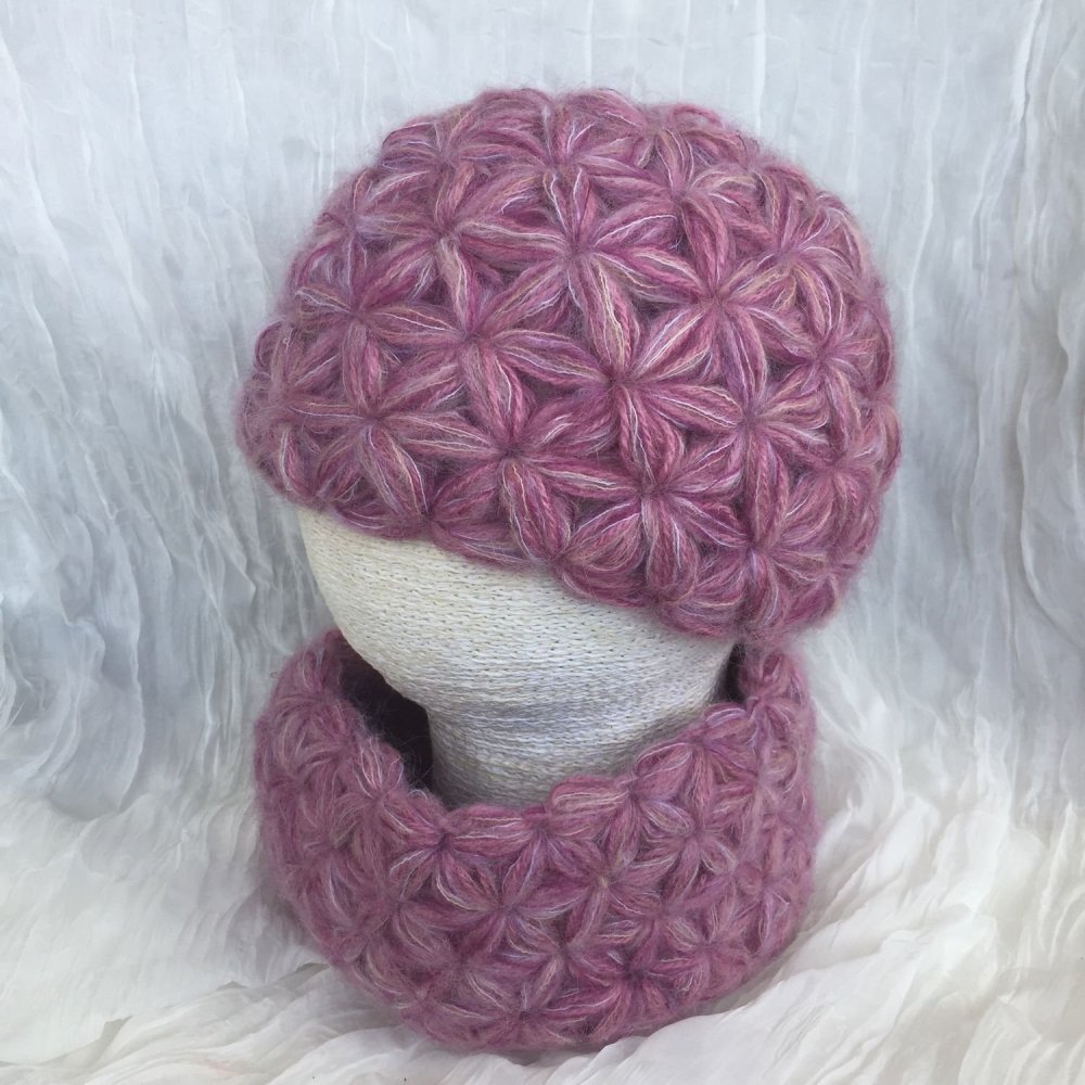 Шапка узором звездочки