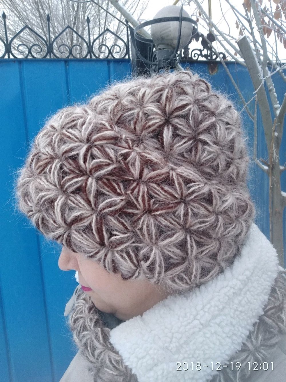 Шапочка узором звездочки крючком