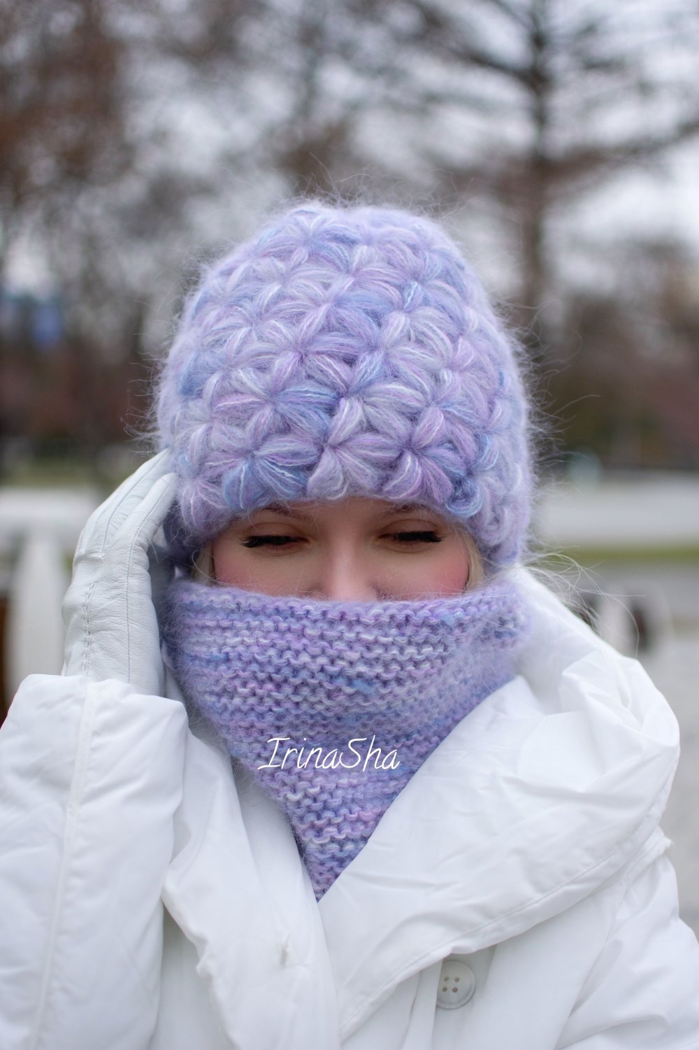 Шапка и снуд узором звездочки