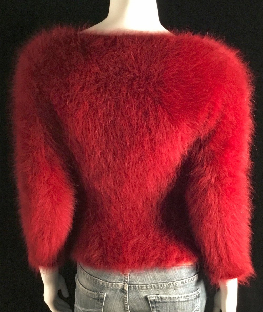 Мохеровый свитер