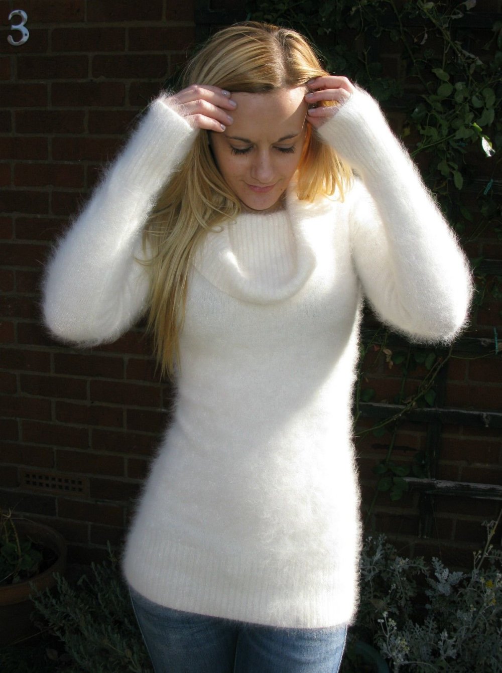 Свитер ангорка Laura biagiotti