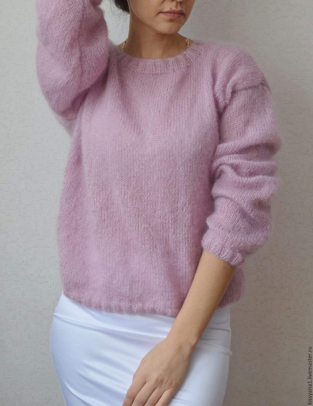 Пушистые свитера с пуговицами