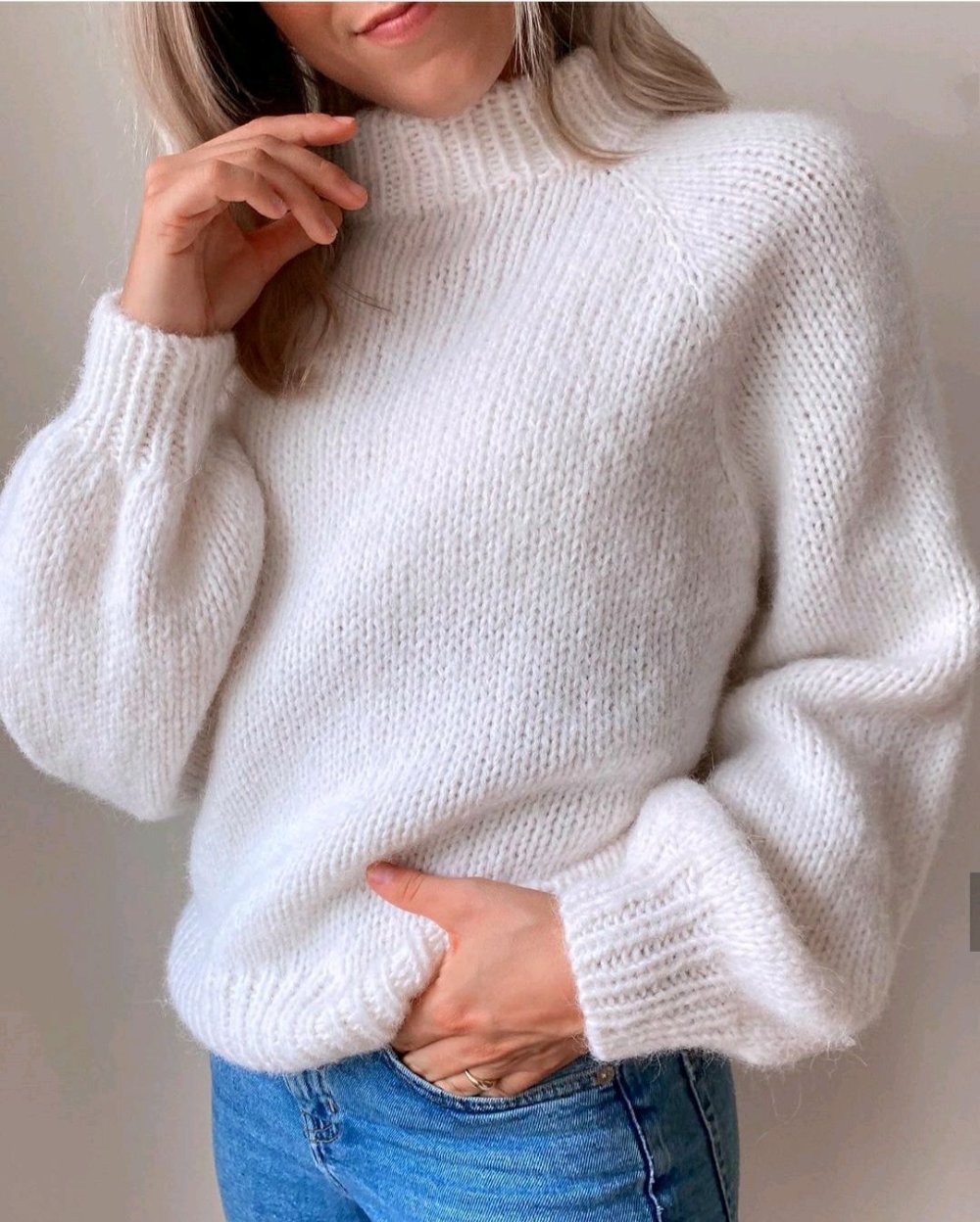 Пушистые свитера из ангоры