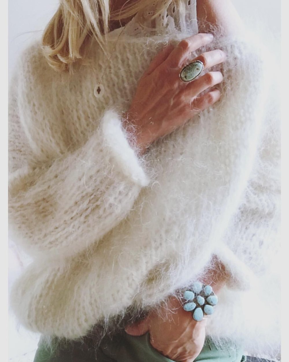 Пушистые кофты из ангоры