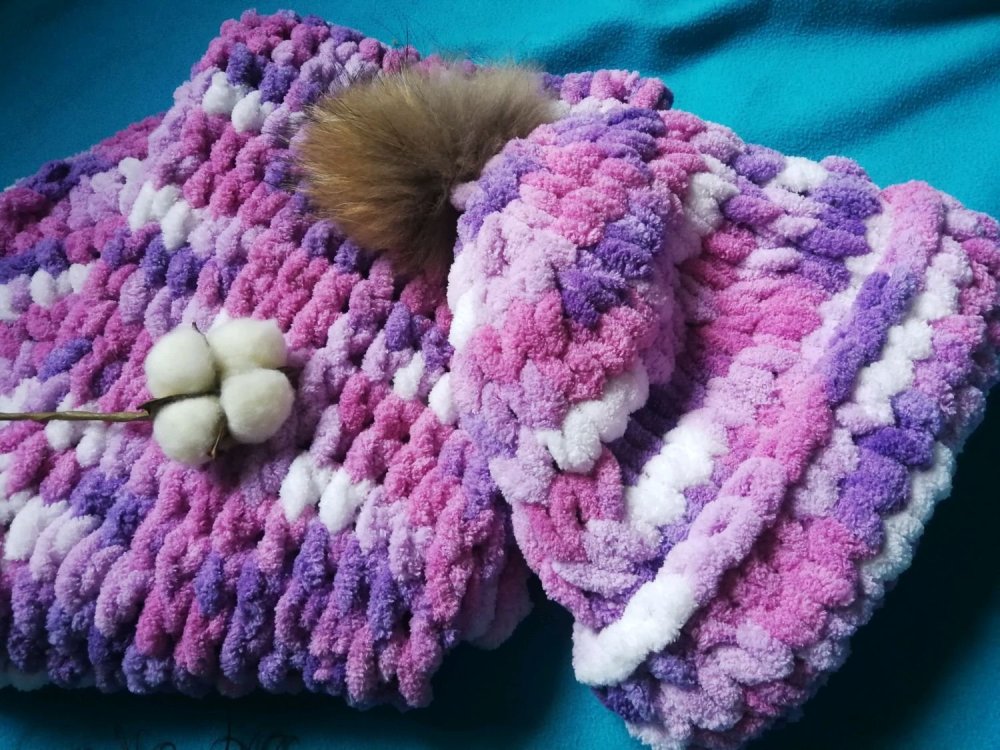 Шапка из плюшевой пряжи