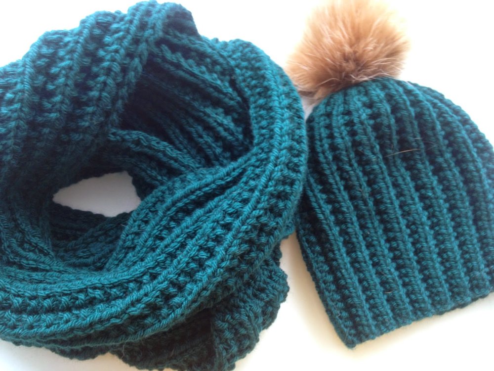 Снуд резинкой спицами