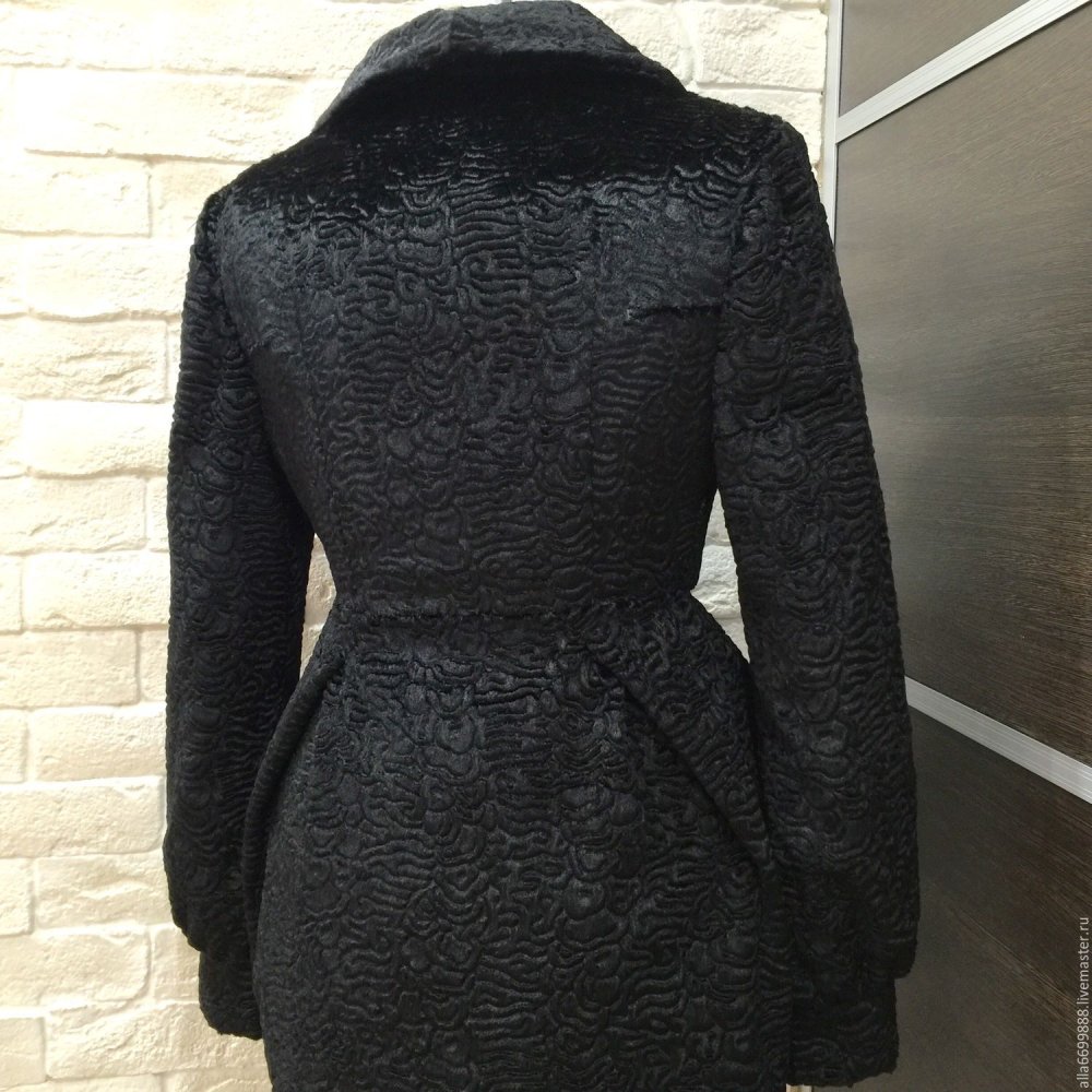 Шуба из афганской каракульчи