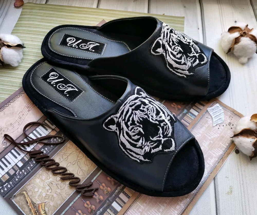 Тапочки тигры