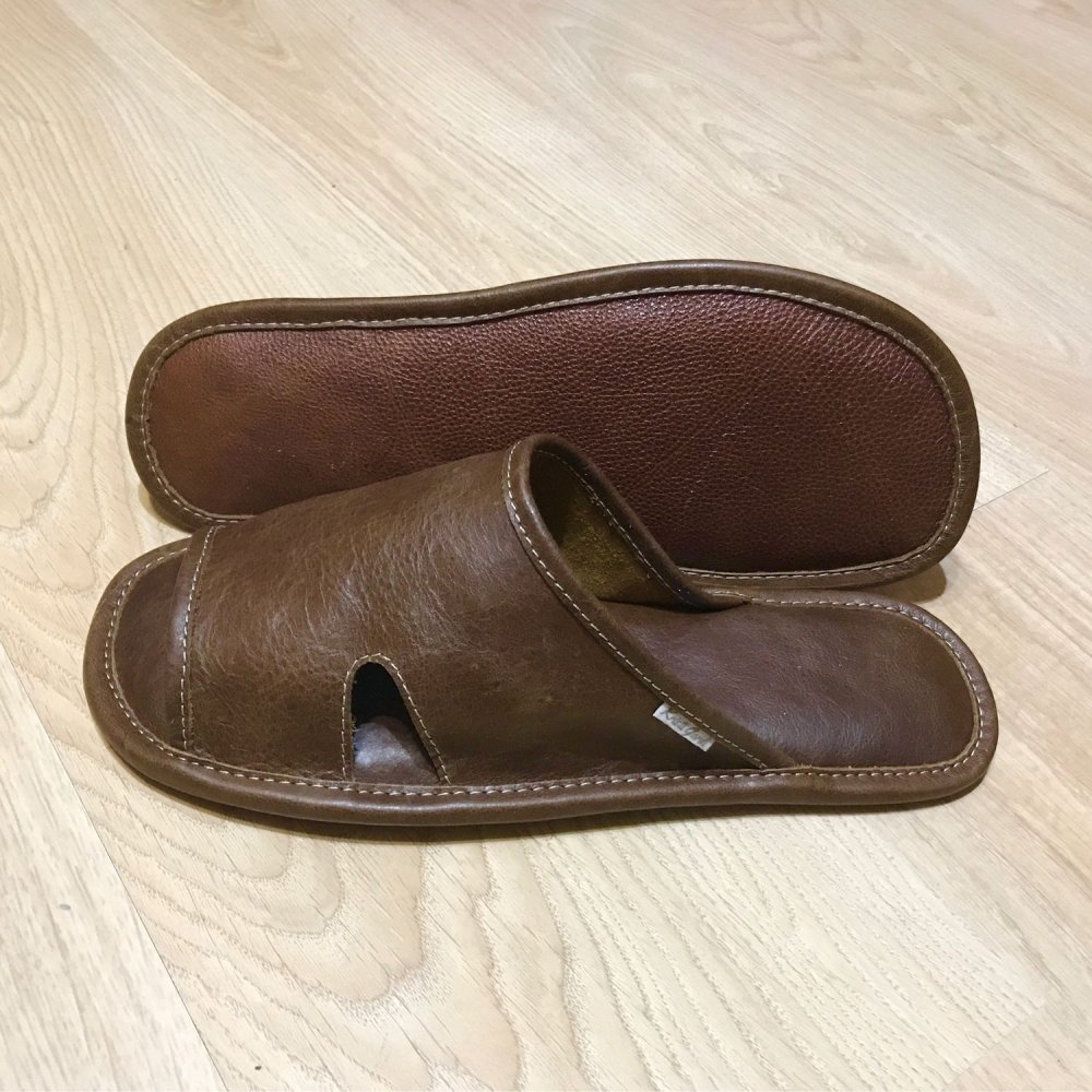 Кожаные тапочки мужские