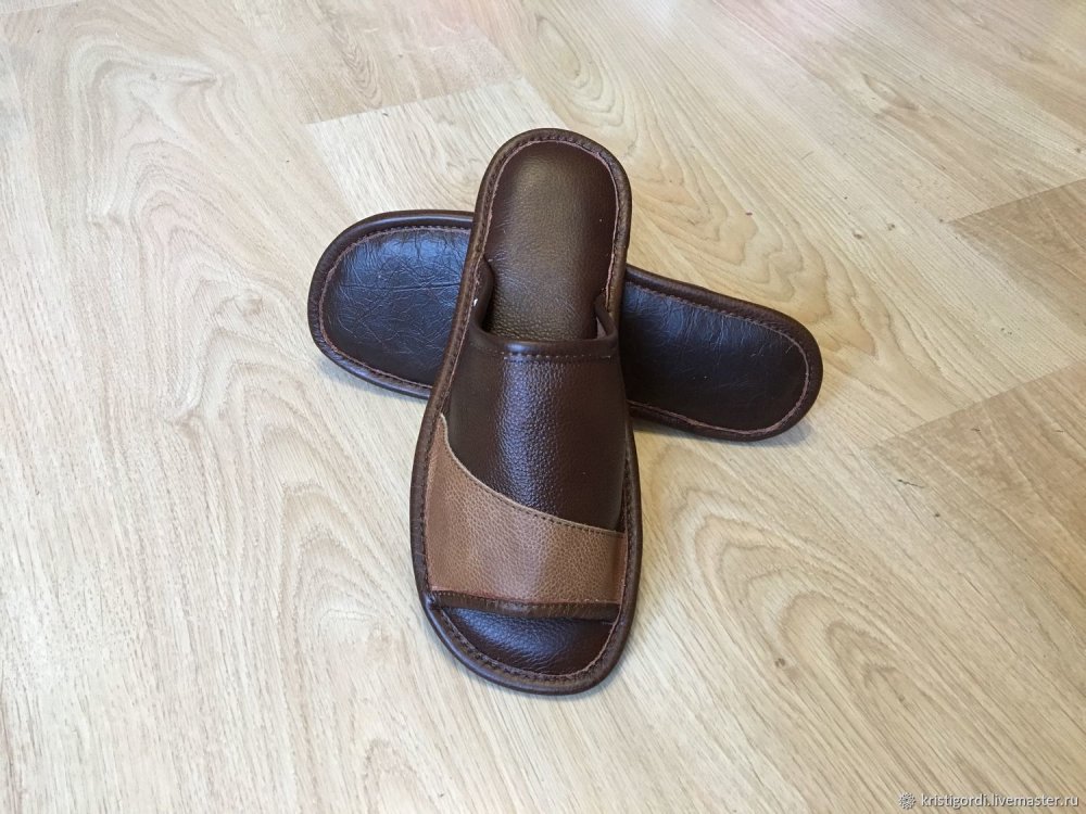 Мужские кожаные тапки avva