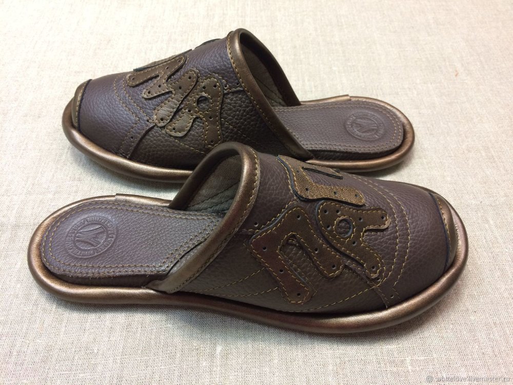 Кожаные тапочки Баллуфф