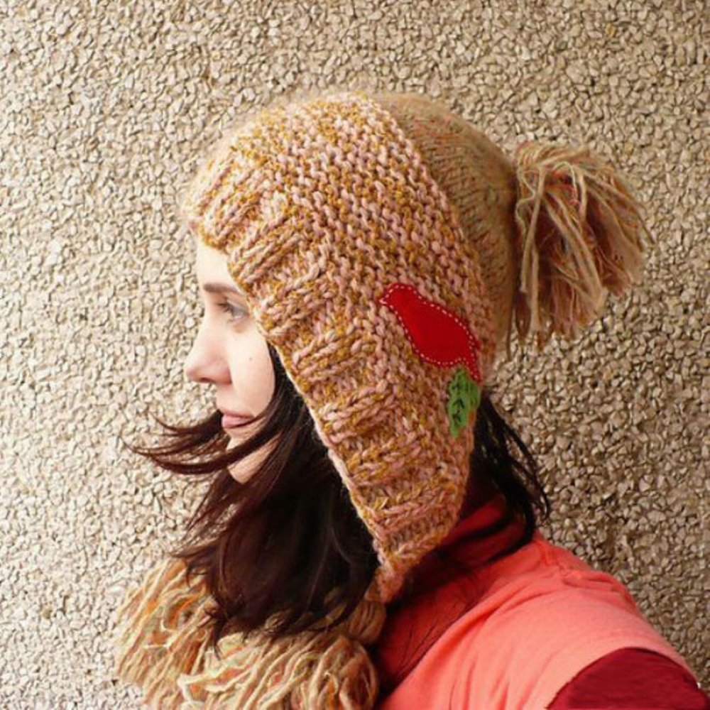 Вязаный капор капуцин