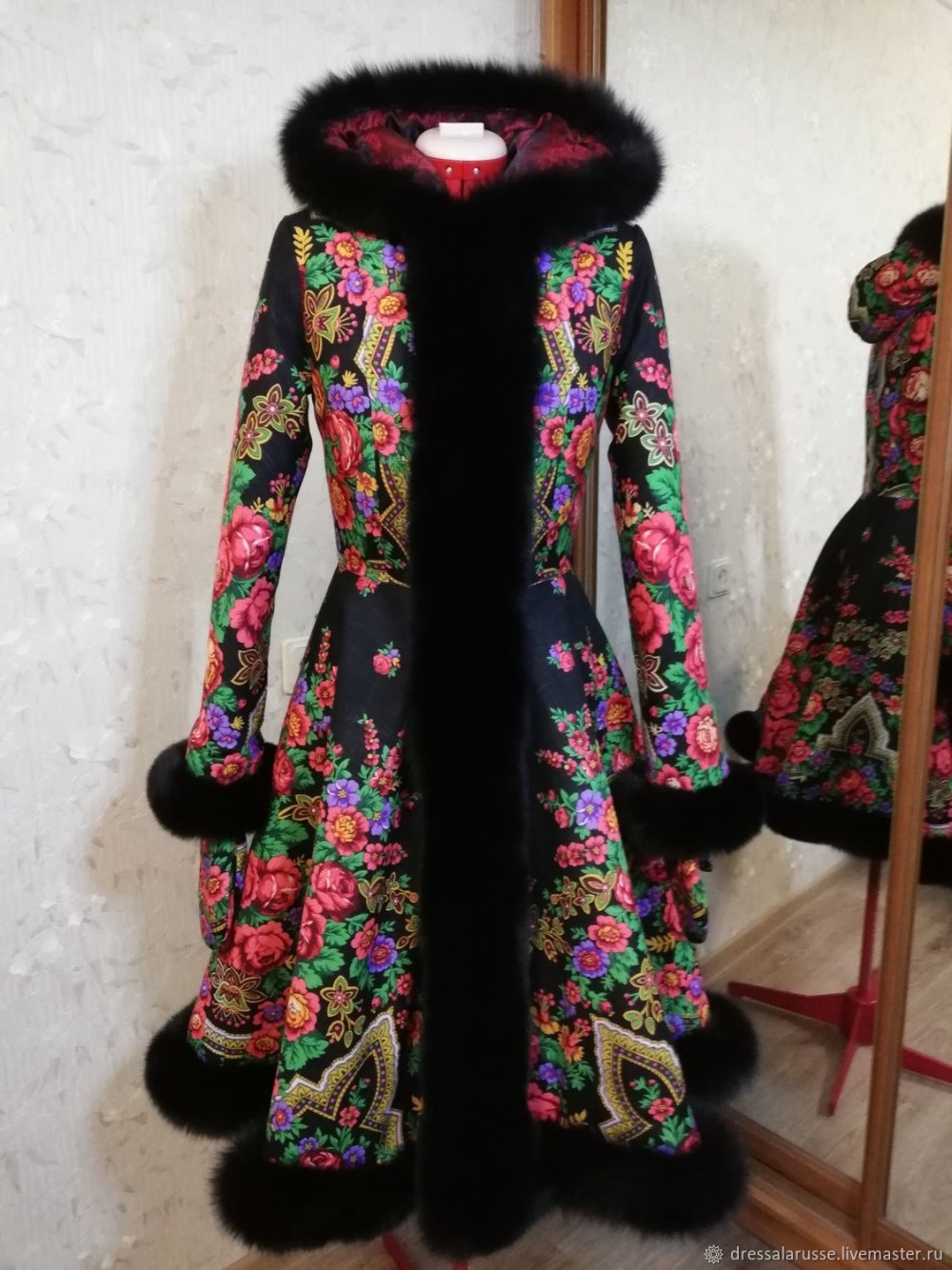 Куртка в русском стиле женская
