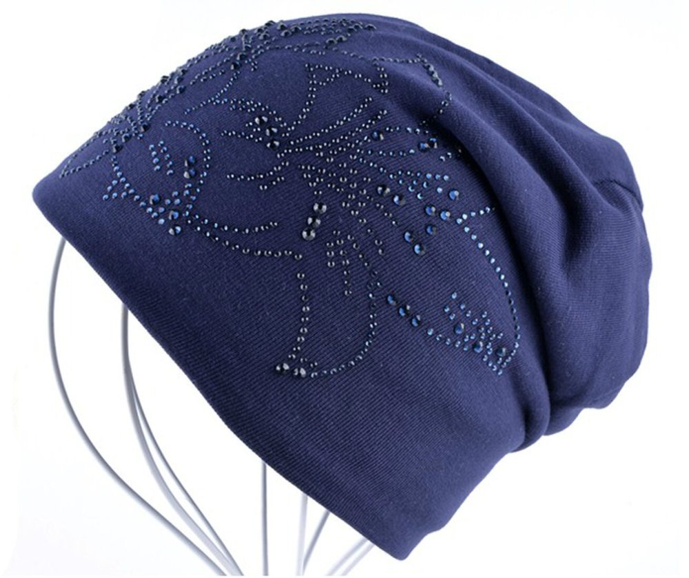 Велюровые шапки женские