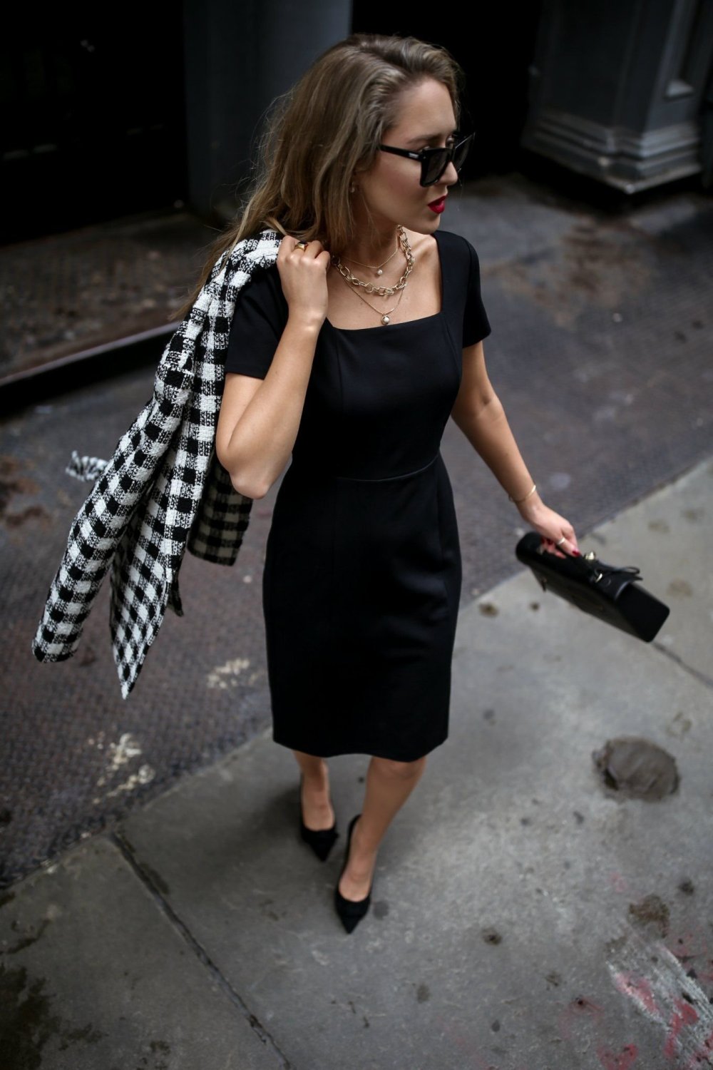 Белые ботинки с платьем