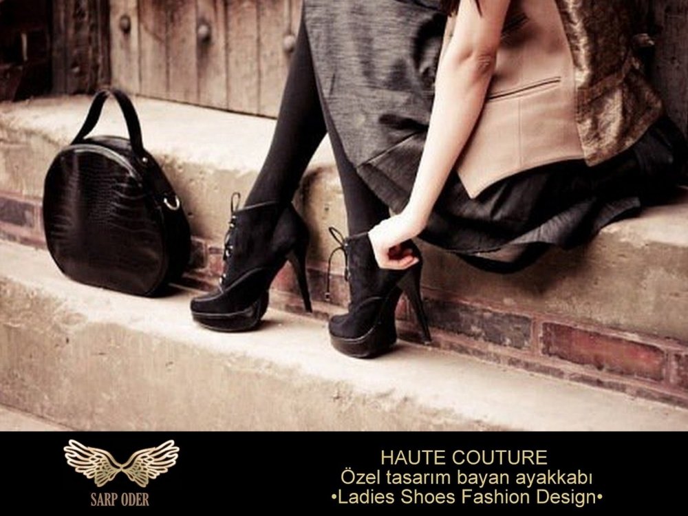 Черный шоппер с золотой надписью будь собой