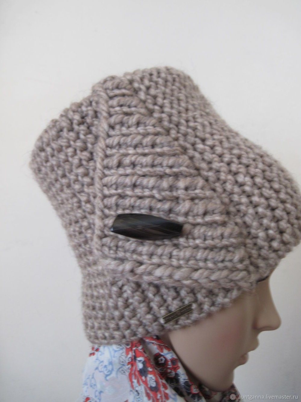 Какие вязаные шапки женские сейчас в моде