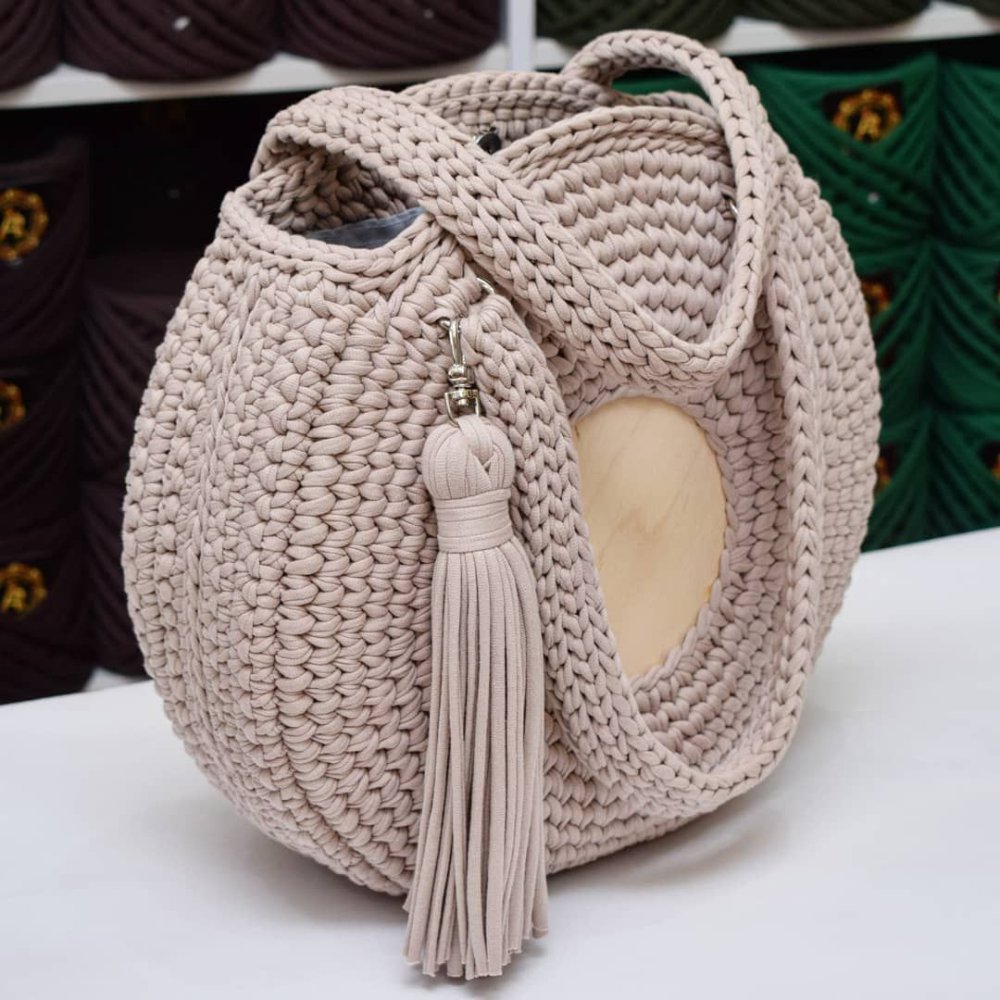 Круглая сумка из полиэфирного шнура