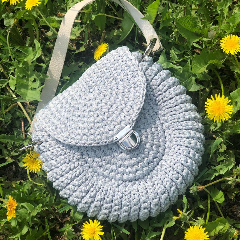 Сумка из трикотажной пряжи