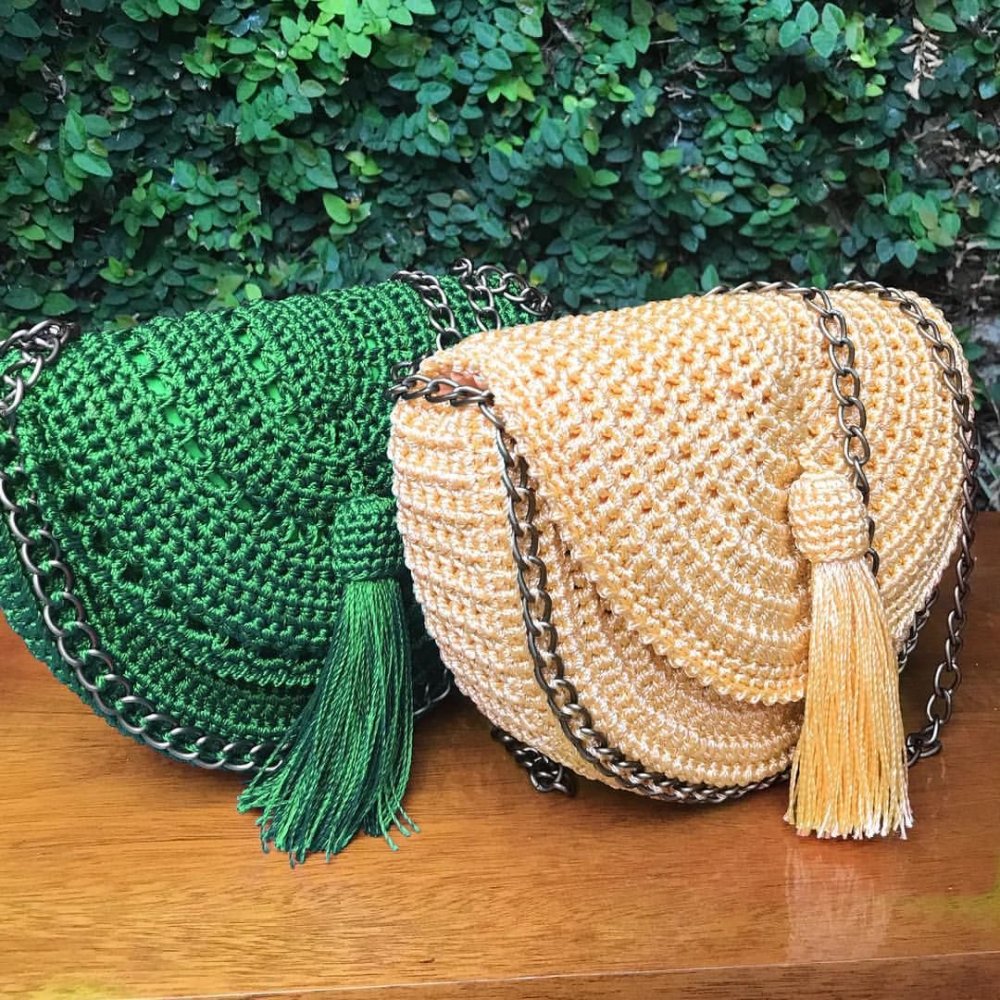 Круглая вязаная сумка