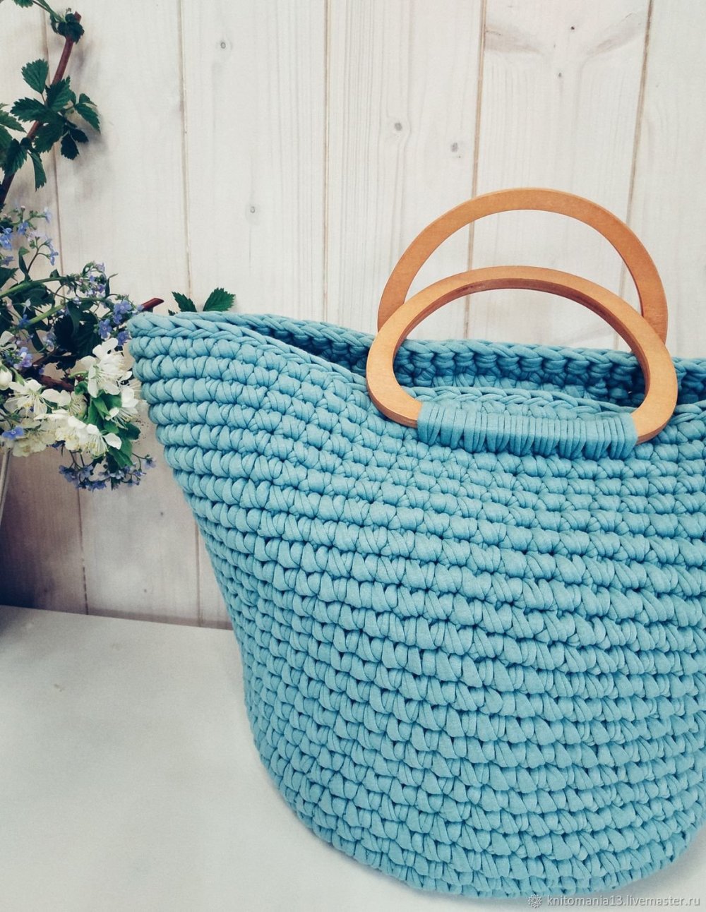 Кросс боди из полиэфирного шнура крючком