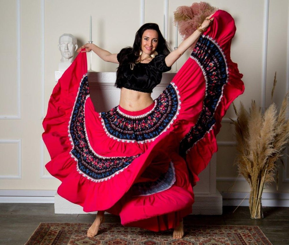 Цыганка Наташа