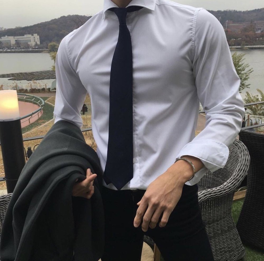 Рубашка с галстуком