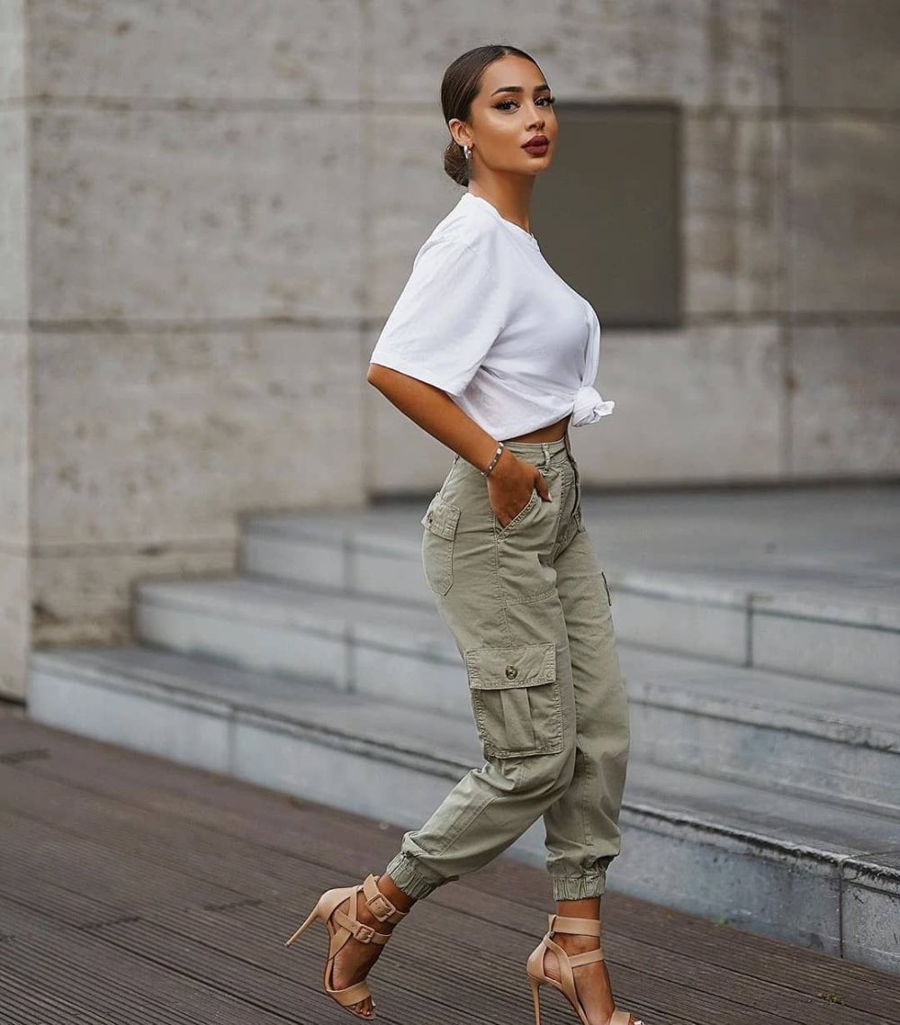 Кожаные брюки клеш женские