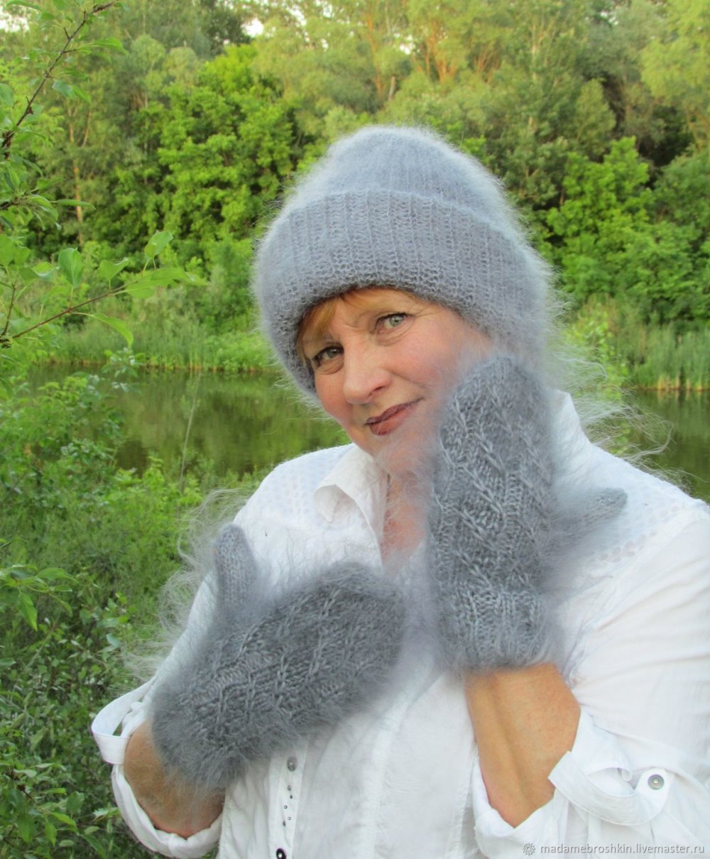 Пуховые вязаные шапки