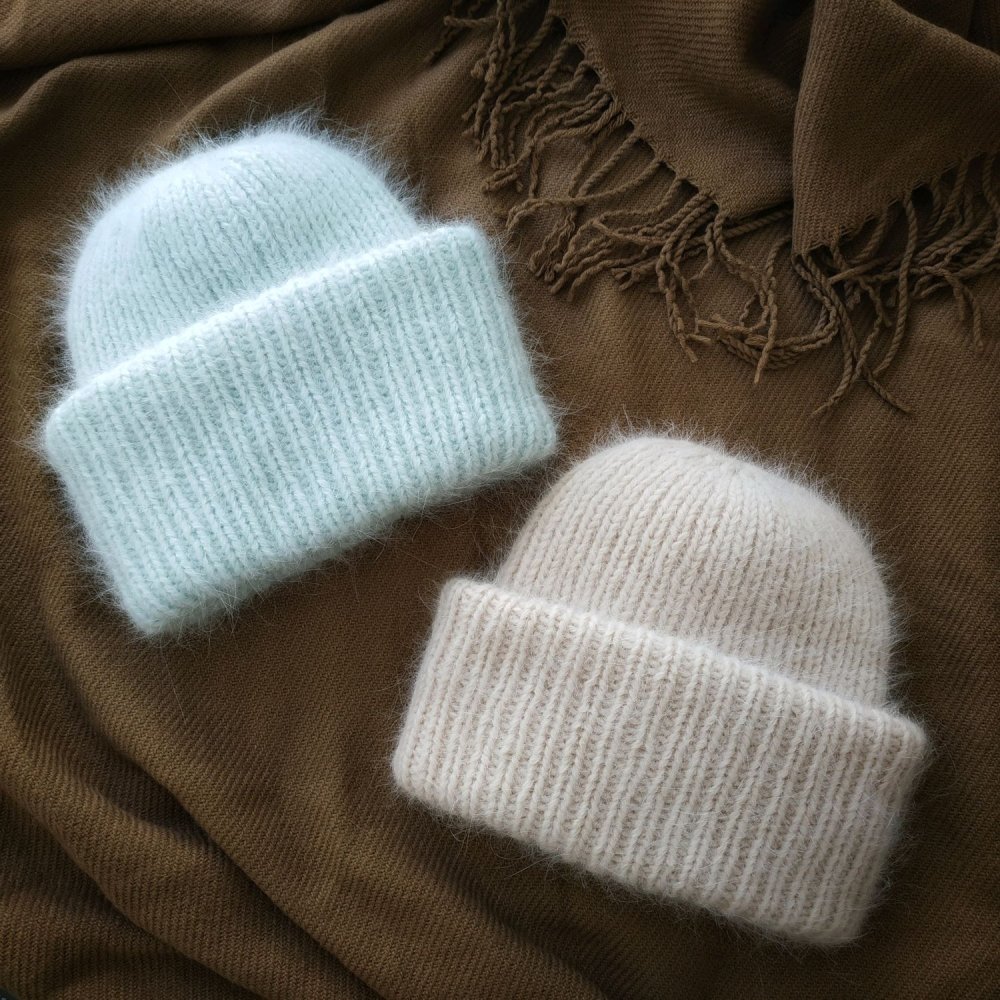 Вязаная шапка из пуха норки