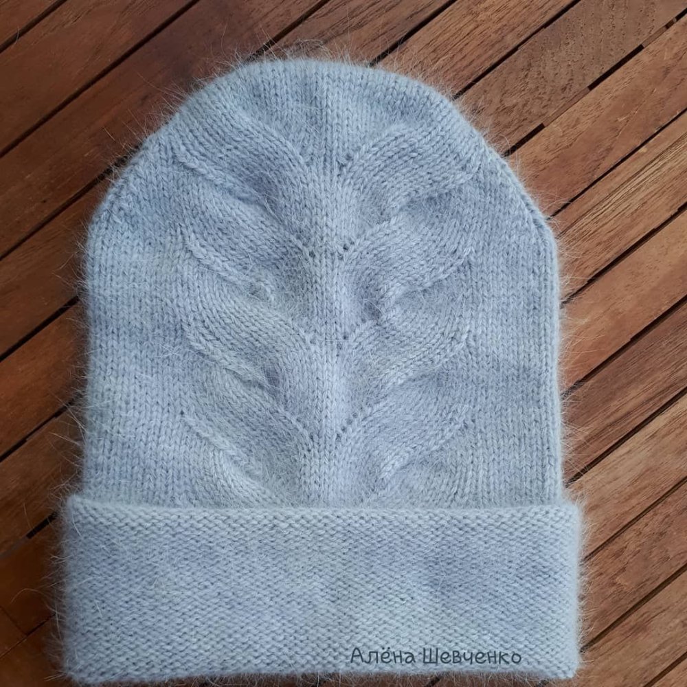 Мужская шапка из пуха норки спицами