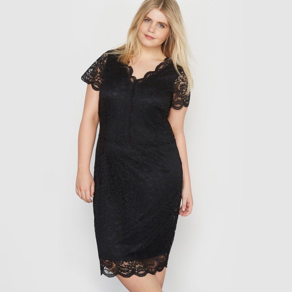 Платье из гипюра